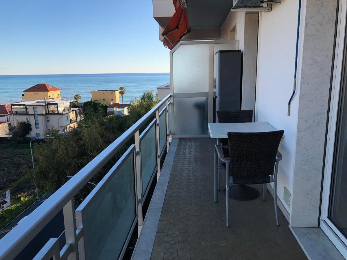 Attico Tacito Apartment Ventimiglia Exterior photo